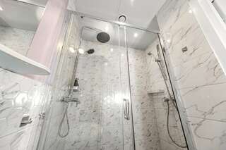 Гостиница Грифон Санкт-Петербург Улучшенный двухместный номер с 1 кроватью или 2 отдельными кроватями, вид на город-7