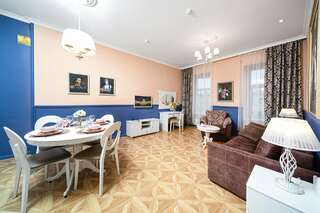 Гостиница Грифон Санкт-Петербург Апартаменты Делюкс-4