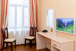 Гостиница Грифон Санкт-Петербург Стандартный двухместный номер с 1 кроватью или 2 отдельными кроватями-7